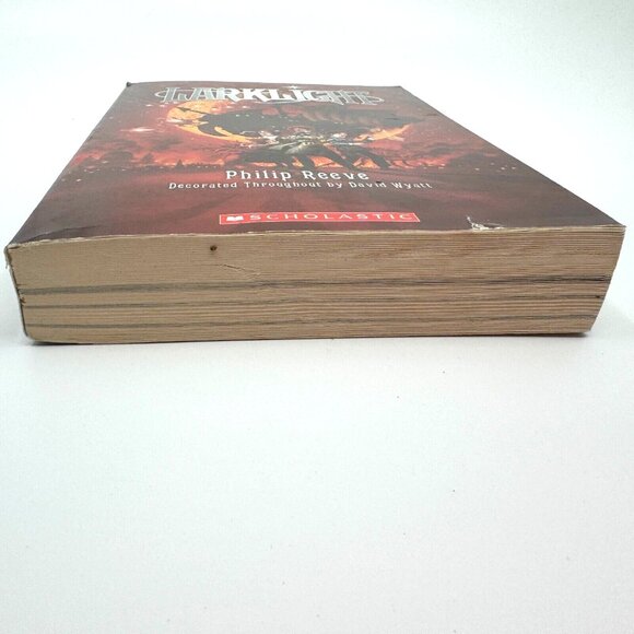 Larklight Paperback by Reeve, Phillip / ISBN 0545028841 - Picture 4 of 7